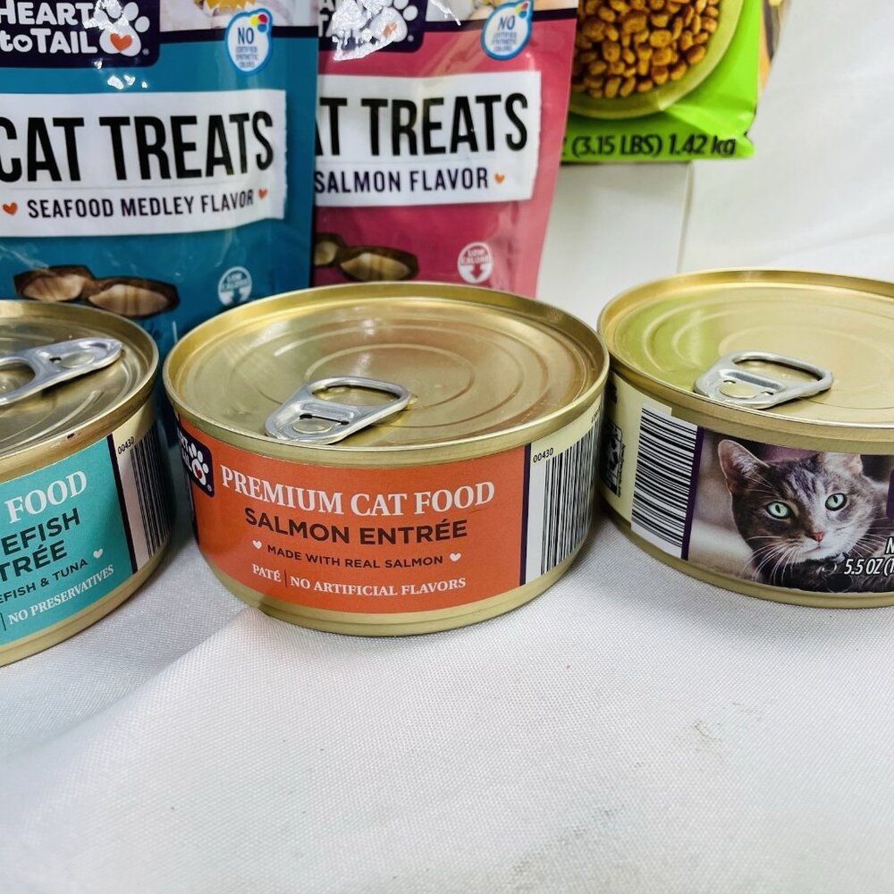 Heart To Tail Premium Adult Cat Starter Food Kit - Dry And Wet Food W 3 Treats - Picture 3 of 11